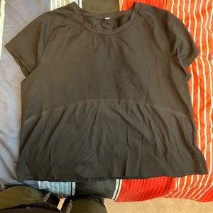Lululemon Final lap tee